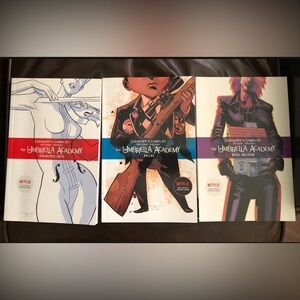 The Umbrella Academy Graphic Novel Set